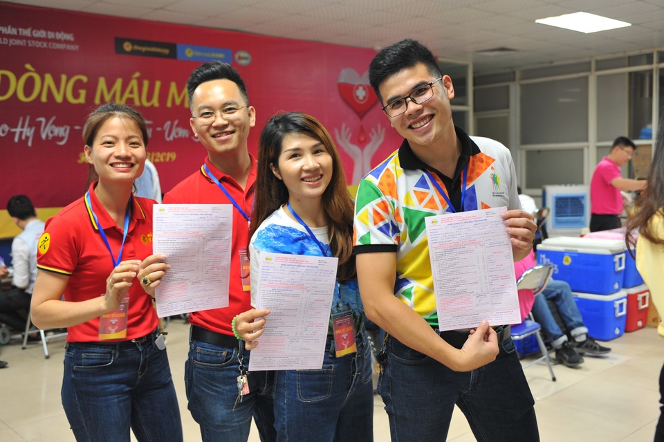 Không chỉ bán hàng giỏi, phục vụ tốt, nhân viên của Điện máy Xanh còn “đốn tim” khách hàng bằng hành động ý nghĩa này - 5