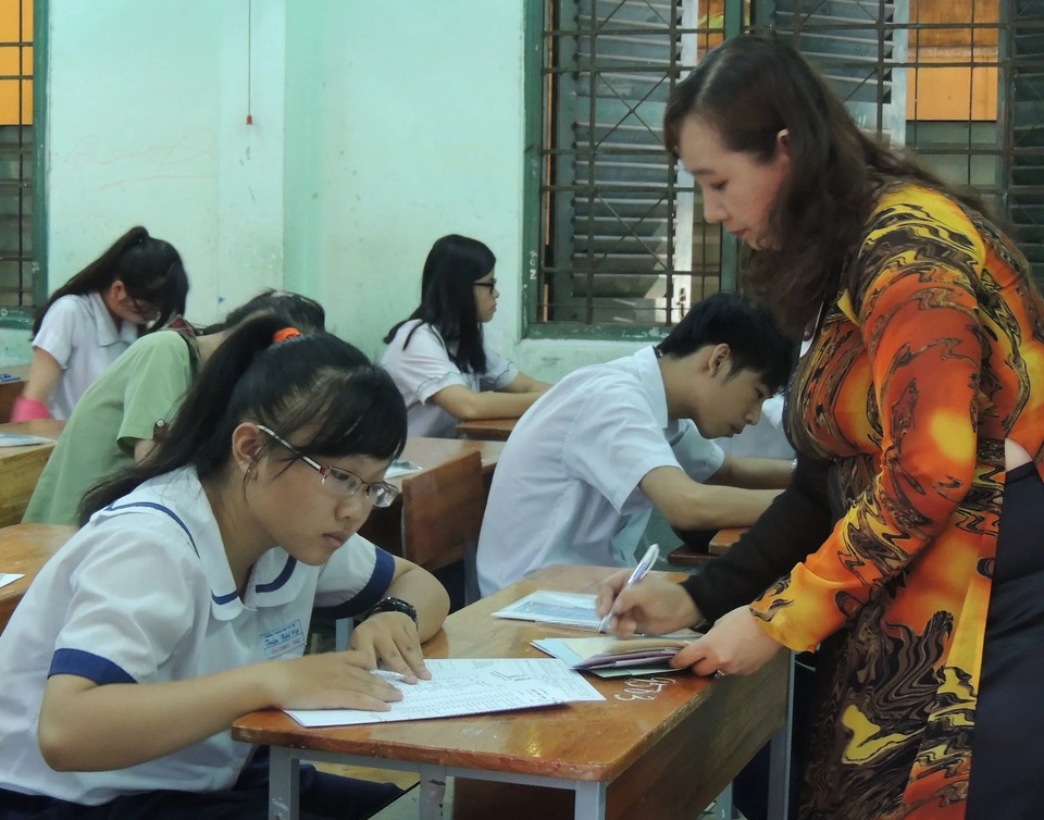 Học sinh thi lớp 10 tại TP.HCM.jpeg Học sinh thi lớp 10 tại TP.HCM.jpeg
