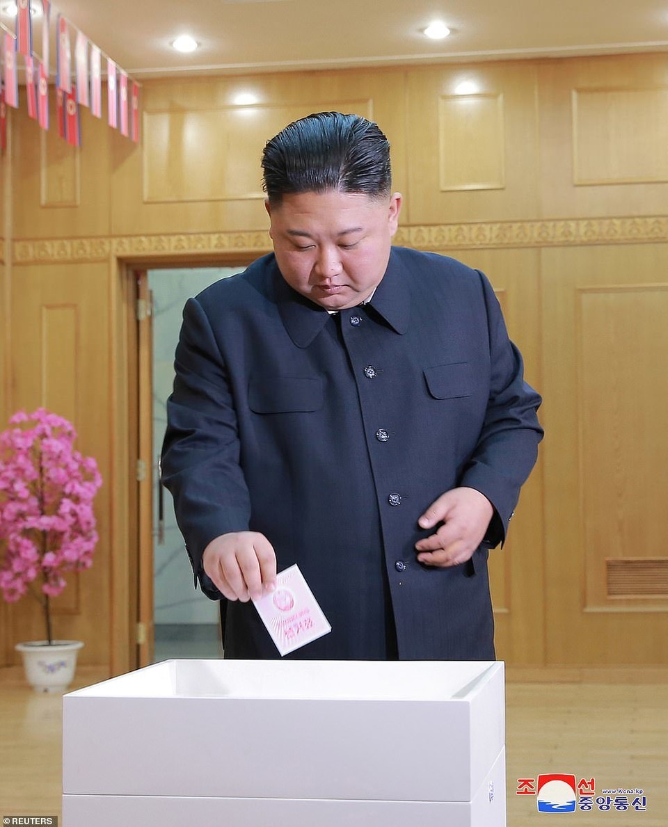 Ông Kim Jong-un cùng hàng triệu người Triều Tiên nô nức đi bầu cử - 1 Ông Kim Jong-un cùng hàng triệu người Triều Tiên nô nức đi bầu cử - 1