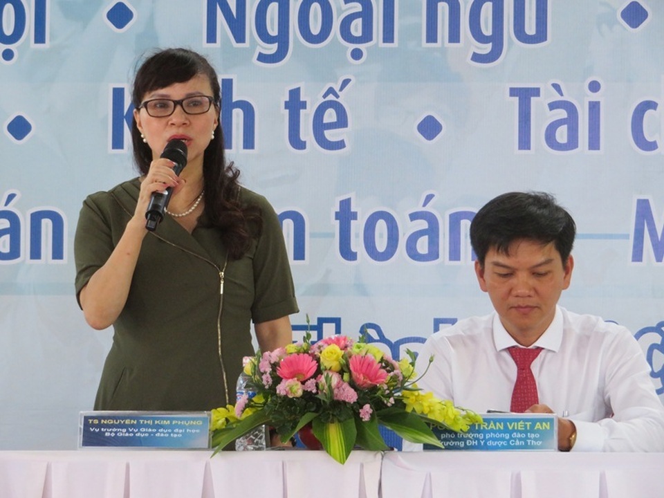 Tuyến sinh 2019: Nhiều thí sinh quan tâm ngành Sức khỏe - 2 Tuyến sinh 2019: Nhiều thí sinh quan tâm ngành Sức khỏe - 2