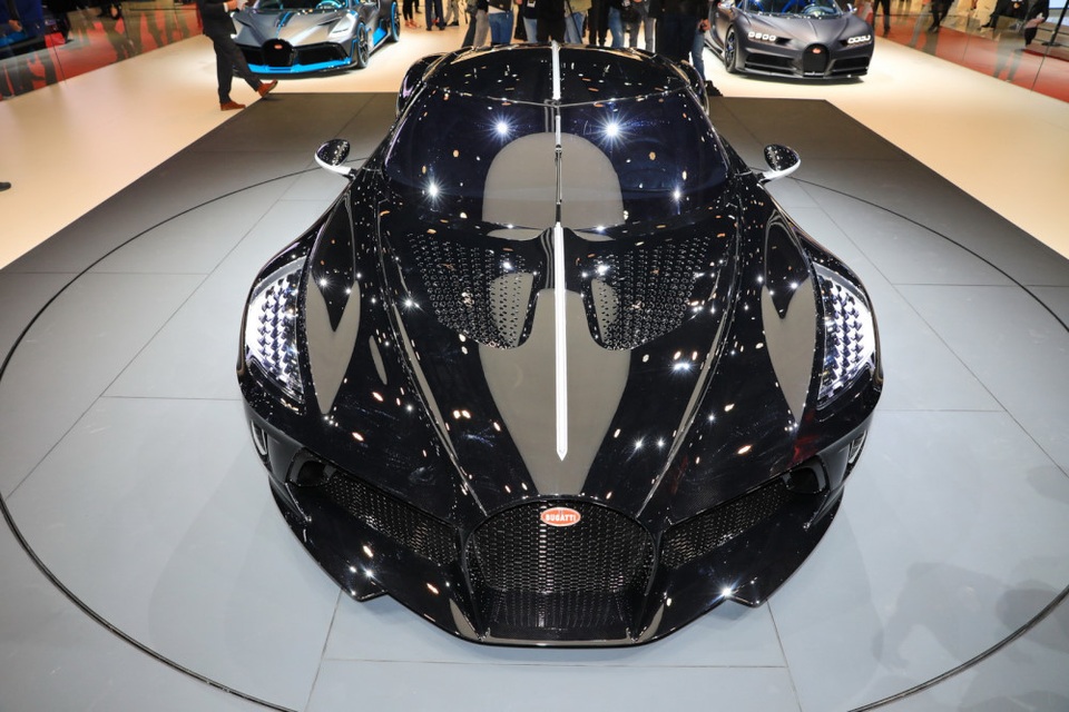 Bugatti La Voiture Noire - Chỉ một và duy nhất, giá kỷ lục gần 19 triệu USD - 3 Bugatti La Voiture Noire - Chỉ một và duy nhất, giá kỷ lục gần 19 triệu USD - 3