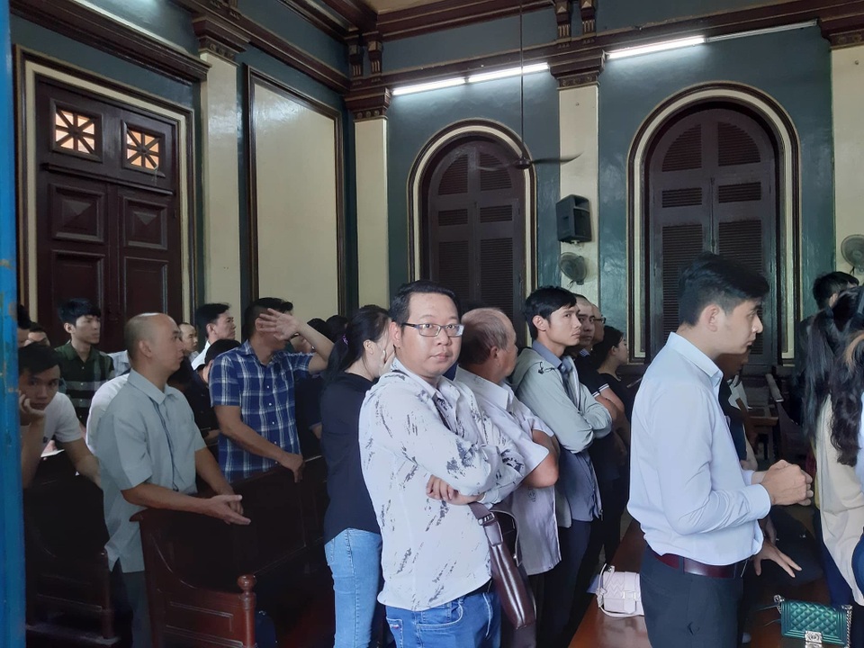 Sòng bạc ẩn nấp trong khách sạn 3 sao ở trung tâm Sài Gòn - 1 Sòng bạc ẩn nấp trong khách sạn 3 sao ở trung tâm Sài Gòn - 1