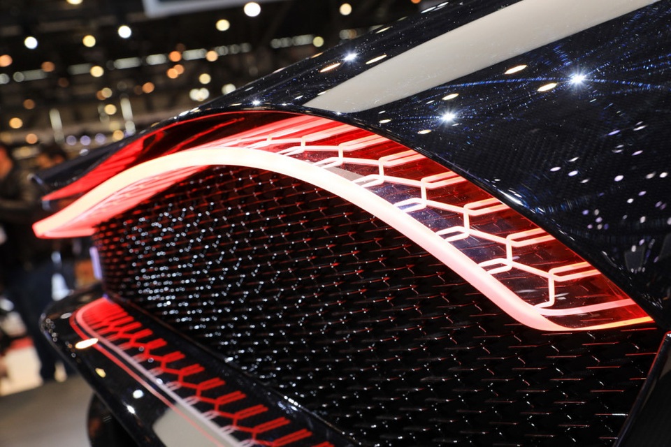 Bugatti La Voiture Noire - Chỉ một và duy nhất, giá kỷ lục gần 19 triệu USD - 9 Bugatti La Voiture Noire - Chỉ một và duy nhất, giá kỷ lục gần 19 triệu USD - 9