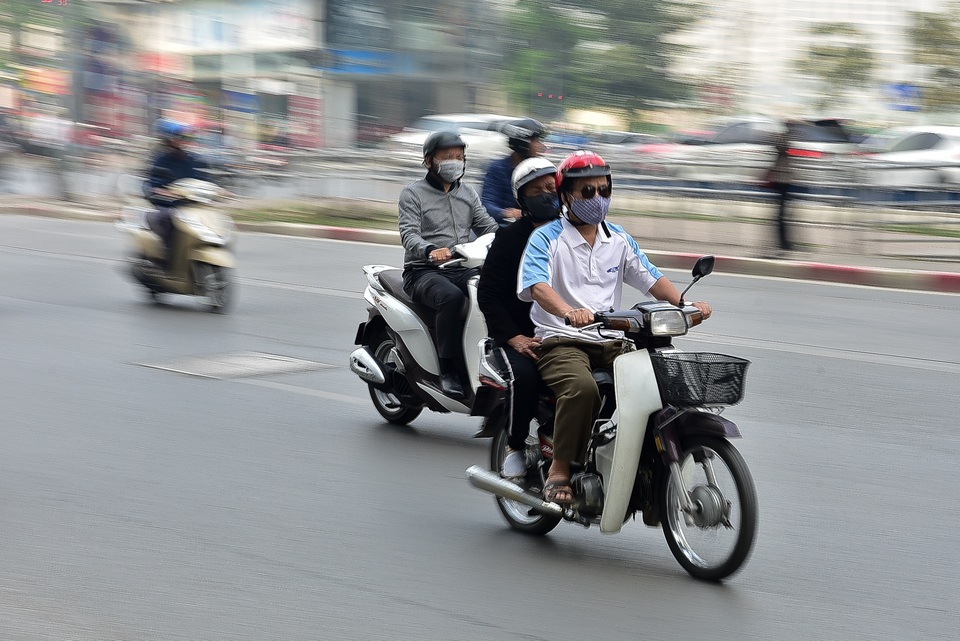 Toàn cảnh hai tuyến đường Hà Nội đang xem xét thí điểm cấm xe máy - 11 Toàn cảnh hai tuyến đường Hà Nội đang xem xét thí điểm cấm xe máy - 11