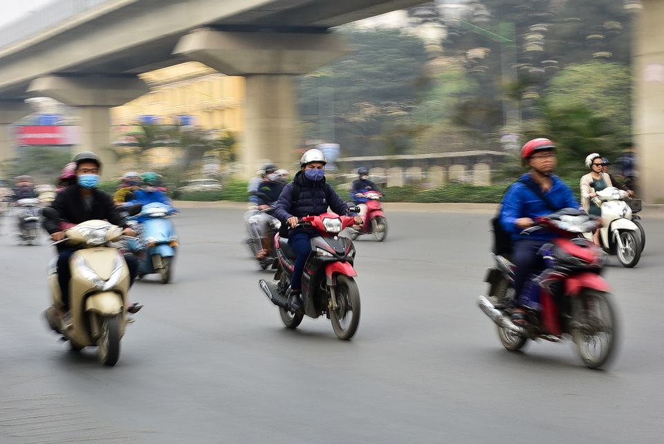Toàn cảnh hai tuyến đường Hà Nội đang xem xét thí điểm cấm xe máy - 8 Toàn cảnh hai tuyến đường Hà Nội đang xem xét thí điểm cấm xe máy - 8