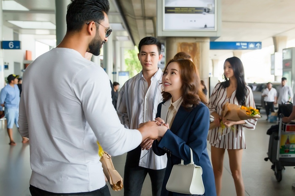 Hoa hậu, Nam vương Siêu quốc gia đến Việt Nam - 12 Hoa hậu, Nam vương Siêu quốc gia đến Việt Nam - 12
