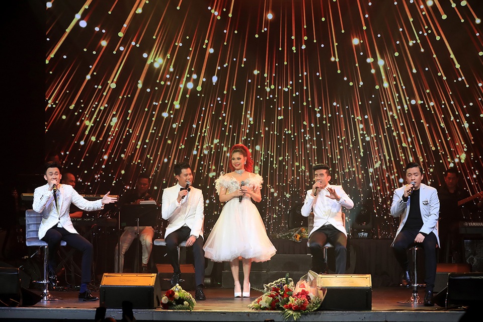 Thanh Thảo tình tứ bên Quang Dũng khi song ca “Vị ngọt đôi môi” - 15 Thanh Thảo tình tứ bên Quang Dũng khi song ca “Vị ngọt đôi môi” - 15