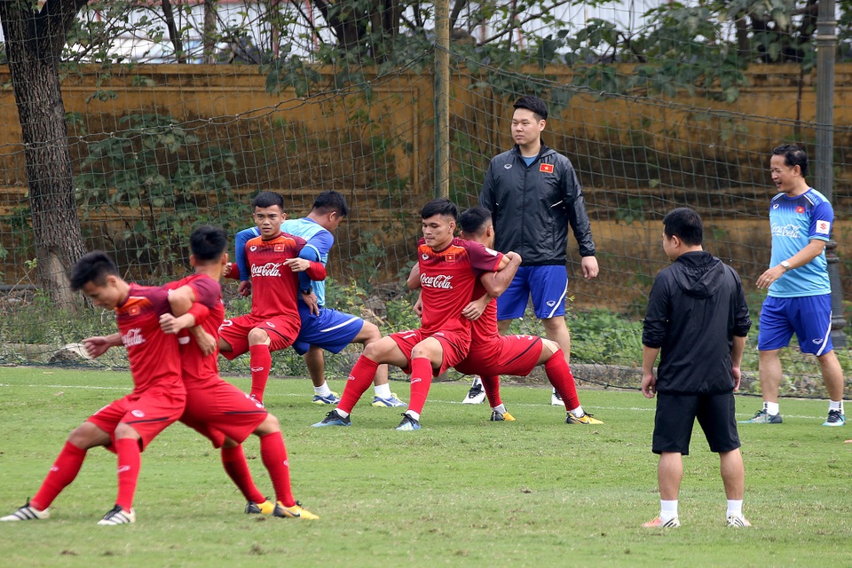 U23VN1_12-3-19.jpg U23VN1_12-3-19.jpg
