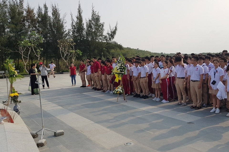 Khu tưởng niệm chiến sĩ Gạc Ma những ngày tháng ba lịch sử - 2 Khu tưởng niệm chiến sĩ Gạc Ma những ngày tháng ba lịch sử - 2