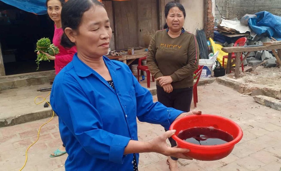 Hơn 900 giếng nước bên dòng sông Mã bất ngờ cạn kiệt - 3 Hơn 900 giếng nước bên dòng sông Mã bất ngờ cạn kiệt - 3