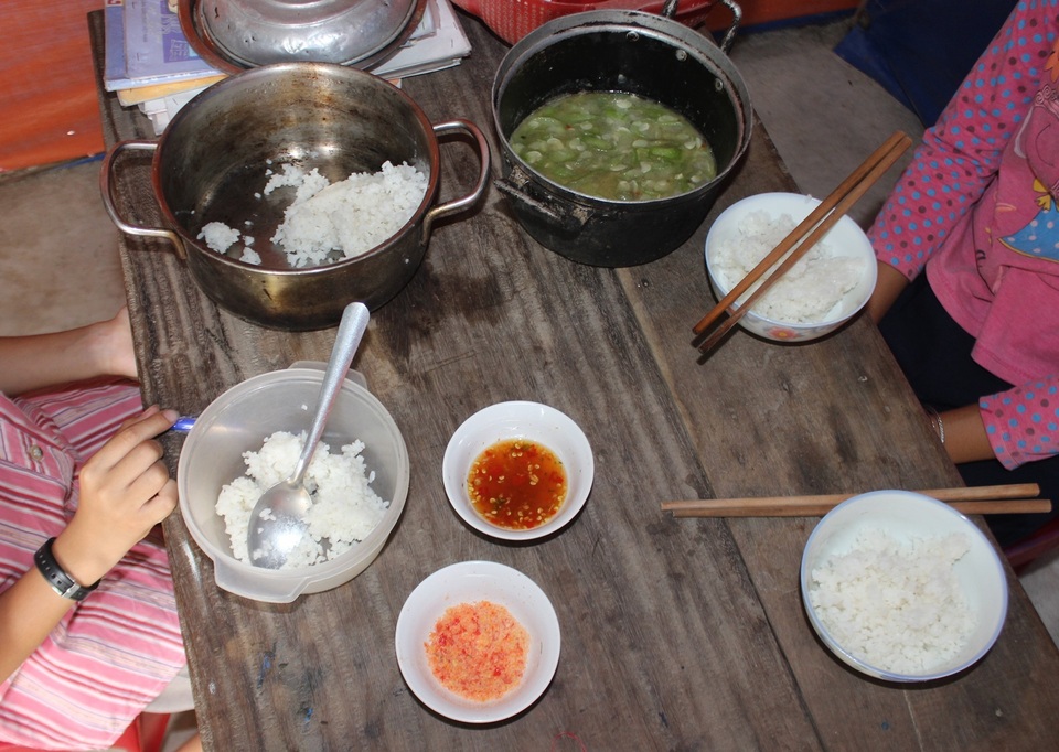 Mơ ước thoát cảnh “lò thiêu” của người mẹ thần kinh và 2 con nhỏ - 7