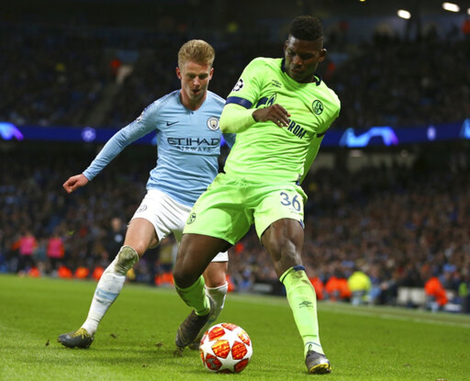 Aguero, Sane xuất thần ở trận đại thắng của Man City trước Schalke 04 - 2 Aguero, Sane xuất thần ở trận đại thắng của Man City trước Schalke 04 - 2