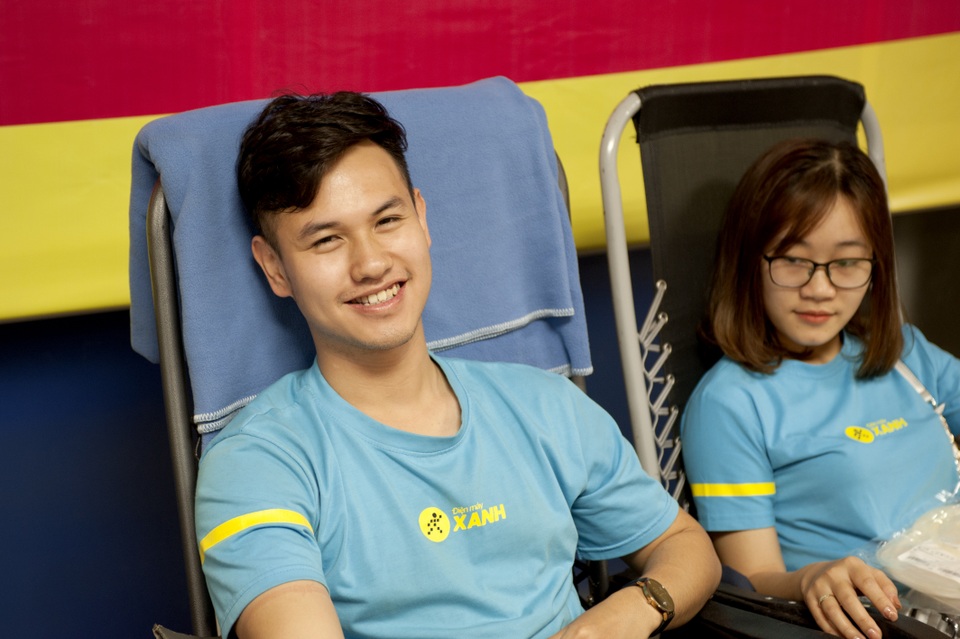 Không chỉ bán hàng giỏi, phục vụ tốt, nhân viên của Điện máy Xanh còn “đốn tim” khách hàng bằng hành động ý nghĩa này - 4