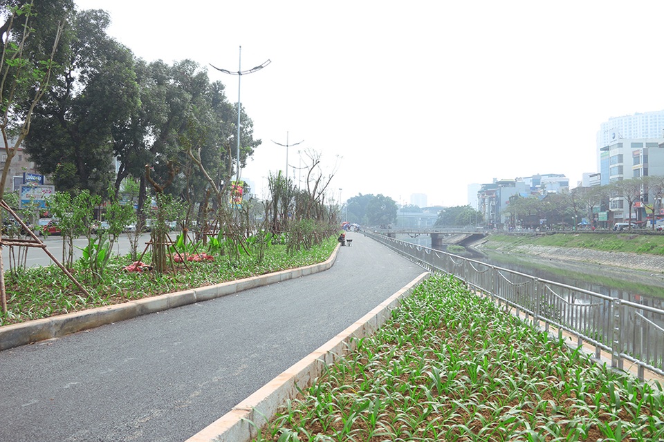 Toàn cảnh con đường dọc sông Tô Lịch chỉ để đi bộ, đi xe đạp - 4 Toàn cảnh con đường dọc sông Tô Lịch chỉ để đi bộ, đi xe đạp - 4