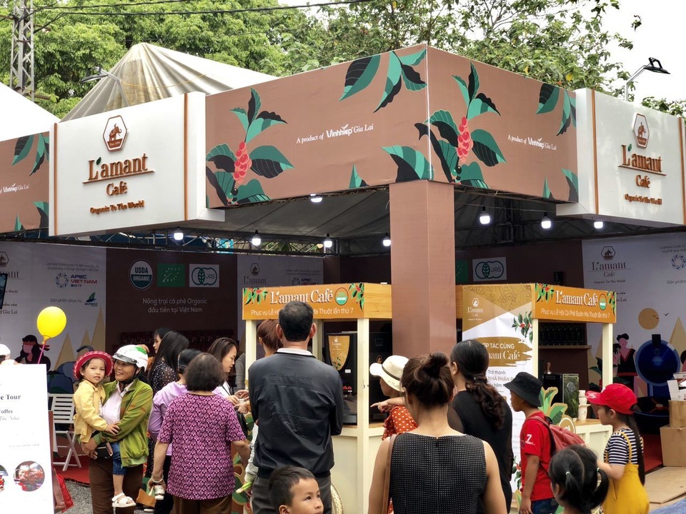 L’amant cafe mang cà phê hữu cơ đến lễ hội cà phê Buôn Mê Thuột - 2 L’amant cafe mang cà phê hữu cơ đến lễ hội cà phê Buôn Mê Thuột - 2