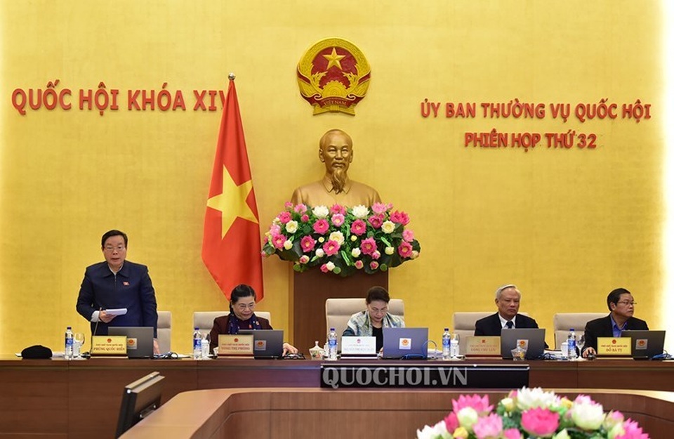 Sách quý bán theo cân, gây thất thoát nghiêm trọng tài sản nhà nước - 1 Sách quý bán theo cân, gây thất thoát nghiêm trọng tài sản nhà nước - 1