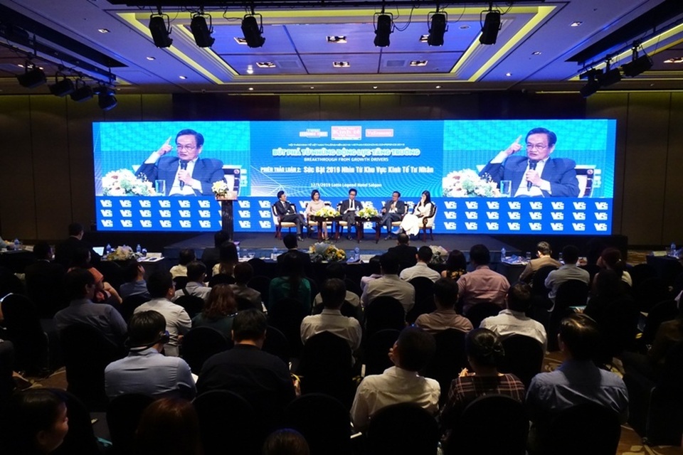 Tín dụng “đen” là thách thức của thị trường tài chính Việt Nam - 1 Tín dụng “đen” là thách thức của thị trường tài chính Việt Nam - 1