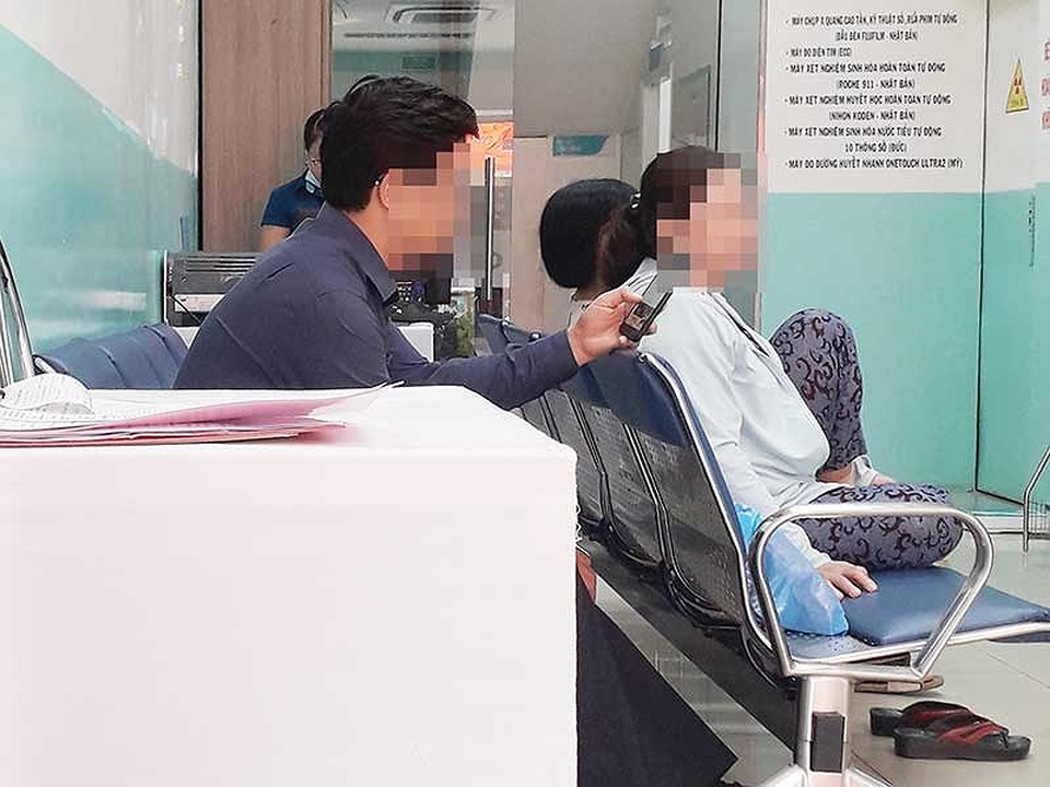 Bác sĩ ảo trong phòng khám tư - 1 Bác sĩ ảo trong phòng khám tư - ảnh 1