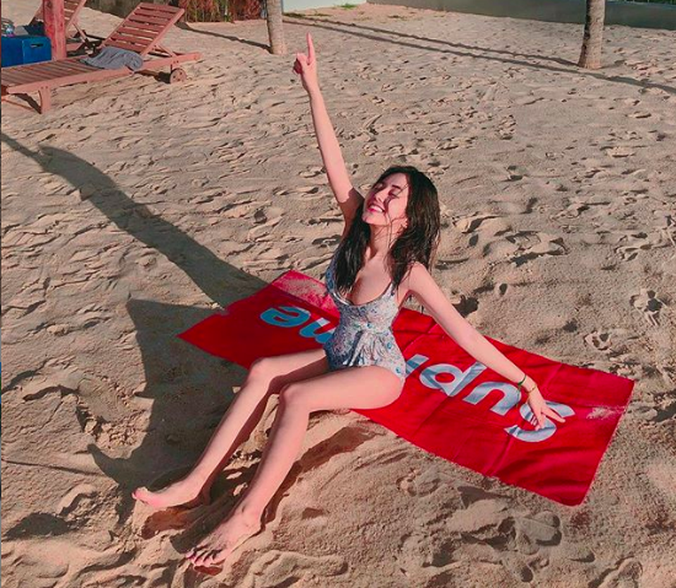 Nữ sinh xinh đẹp vạn người mê Võ Ngọc Trân giành giải Nhì HSG Văn TP.HCM - 9 Nữ sinh xinh đẹp vạn người mê Võ Ngọc Trân giành giải Nhì HSG Văn TP.HCM - 9