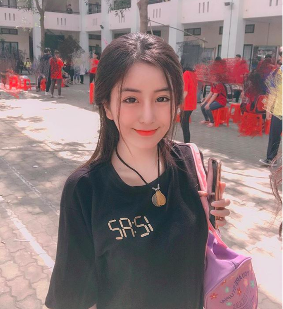 Nữ sinh xinh đẹp vạn người mê Võ Ngọc Trân giành giải Nhì HSG Văn TP.HCM - 8 Nữ sinh xinh đẹp vạn người mê Võ Ngọc Trân giành giải Nhì HSG Văn TP.HCM - 8