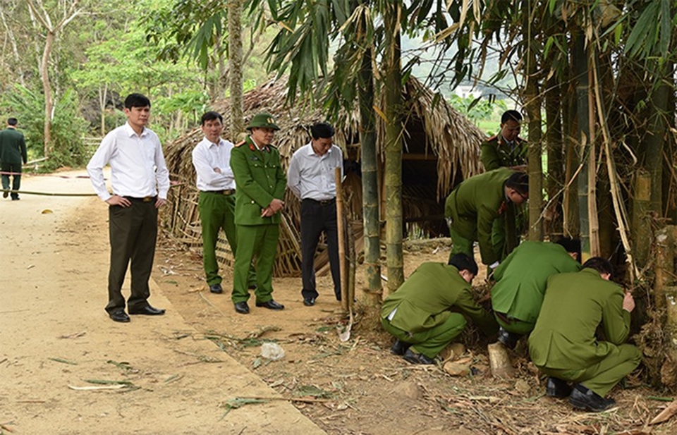 Thông tin mới nhất vụ người đàn ông gài chất nổ trước nhà bạn gái - 1 Thông tin mới nhất vụ người đàn ông gài chất nổ trước nhà bạn gái - 1