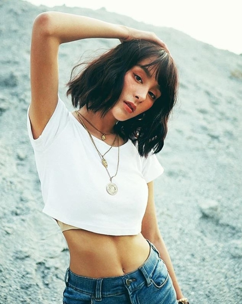 Mỹ nữ Thái Lan phô bày đường cong với áo crop top - 18 Mỹ nữ Thái Lan phô bày đường cong với áo crop top - 18