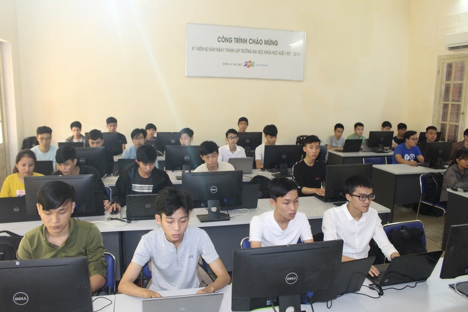 Nhiều ngành học mới hệ kỹ sư ở Trường ĐH Khoa học, ĐH Huế ra trường dễ có việc - 5 Nhiều ngành học mới hệ kỹ sư ở Trường ĐH Khoa học, ĐH Huế ra trường dễ có việc - 5