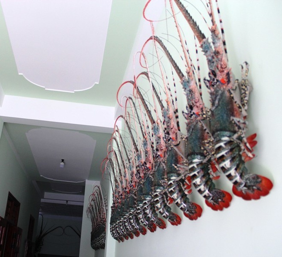 Độc đáo những con tôm hùm làm từ... tre trông thật đến ngỡ ngàng - 4 Độc đáo những con tôm hùm làm từ... tre trông thật đến ngỡ ngàng - 4