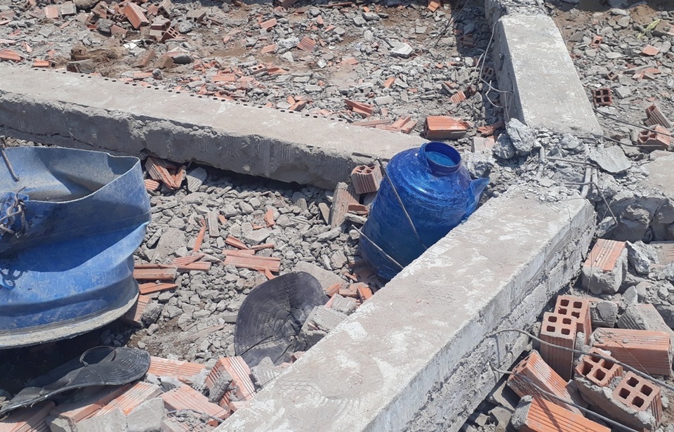 Vụ sập tường khiến 6 người chết: Dừng thi công công trình - 2 Vụ sập tường khiến 6 người chết: Dừng thi công công trình - 2