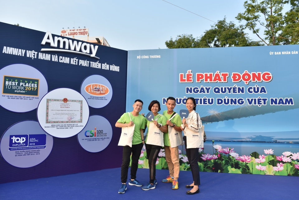 Amway Việt Nam và các hoạt động thiết thực bảo vệ quyền lợi người tiêu dùng 3.jpg Amway Việt Nam và các hoạt động thiết thực bảo vệ quyền lợi người tiêu dùng 3.jpg
