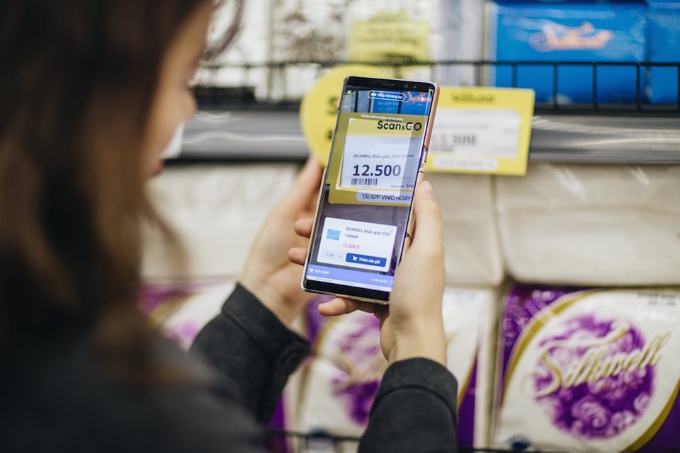 Mua sắm thời công nghệ: Chỉ cần “quét” mã vạch - 5