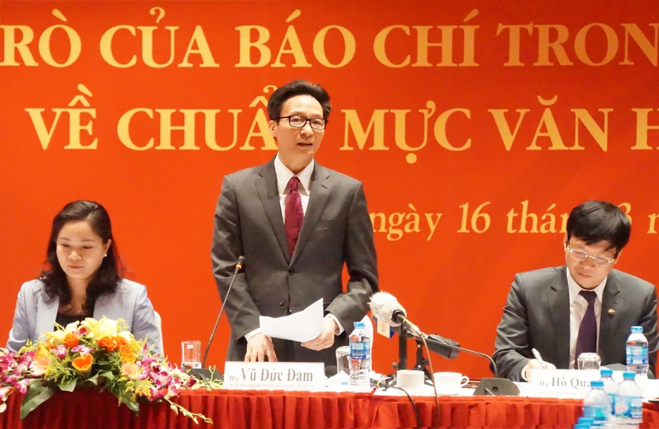 Hành vi lệch chuẩn trong văn hóa ứng xử không phải là bản chất người Việt Nam - 3 Hành vi lệch chuẩn trong văn hóa ứng xử không phải là bản chất người Việt Nam - 3