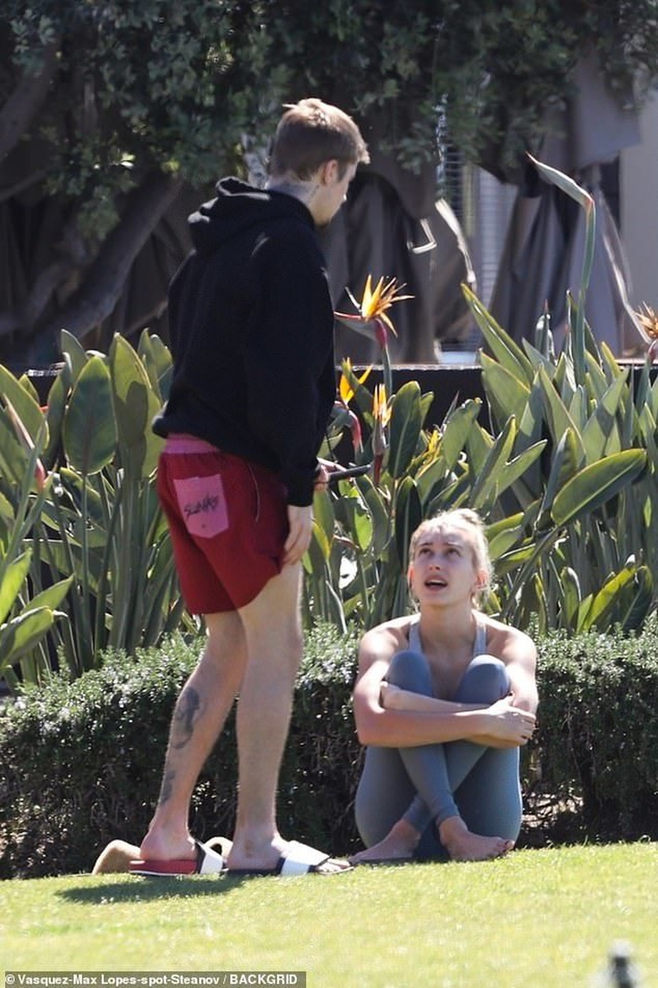 Justin Bieber và vợ lại trò chuyện căng thẳng - 2 Justin Bieber và vợ lại trò chuyện căng thẳng - 2