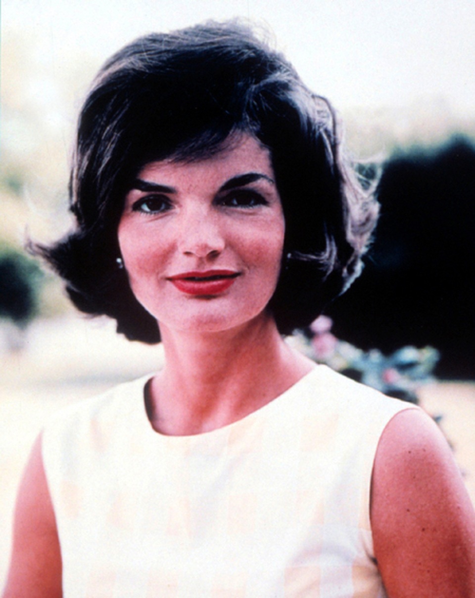 Khi các biểu tượng nhan sắc của thế kỷ 20 “xuyên không” về hiện tại - 1 Khi các biểu tượng nhan sắc của thế kỷ 20 “xuyên không” về hiện tại - 1