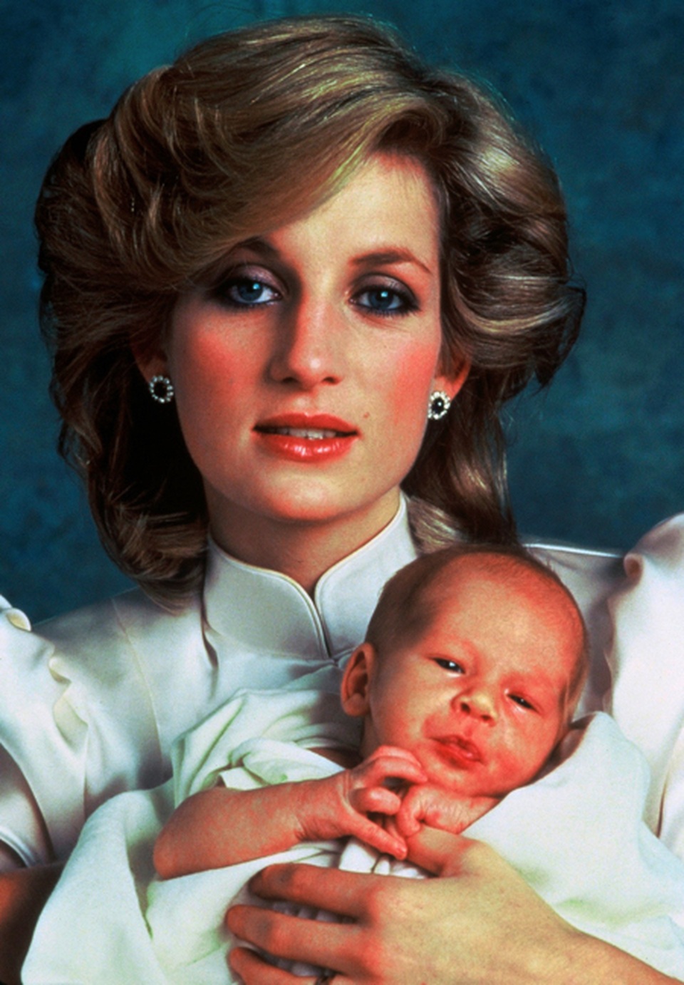 Khi các biểu tượng nhan sắc của thế kỷ 20 “xuyên không” về hiện tại - 7 Khi các biểu tượng nhan sắc của thế kỷ 20 “xuyên không” về hiện tại - 7