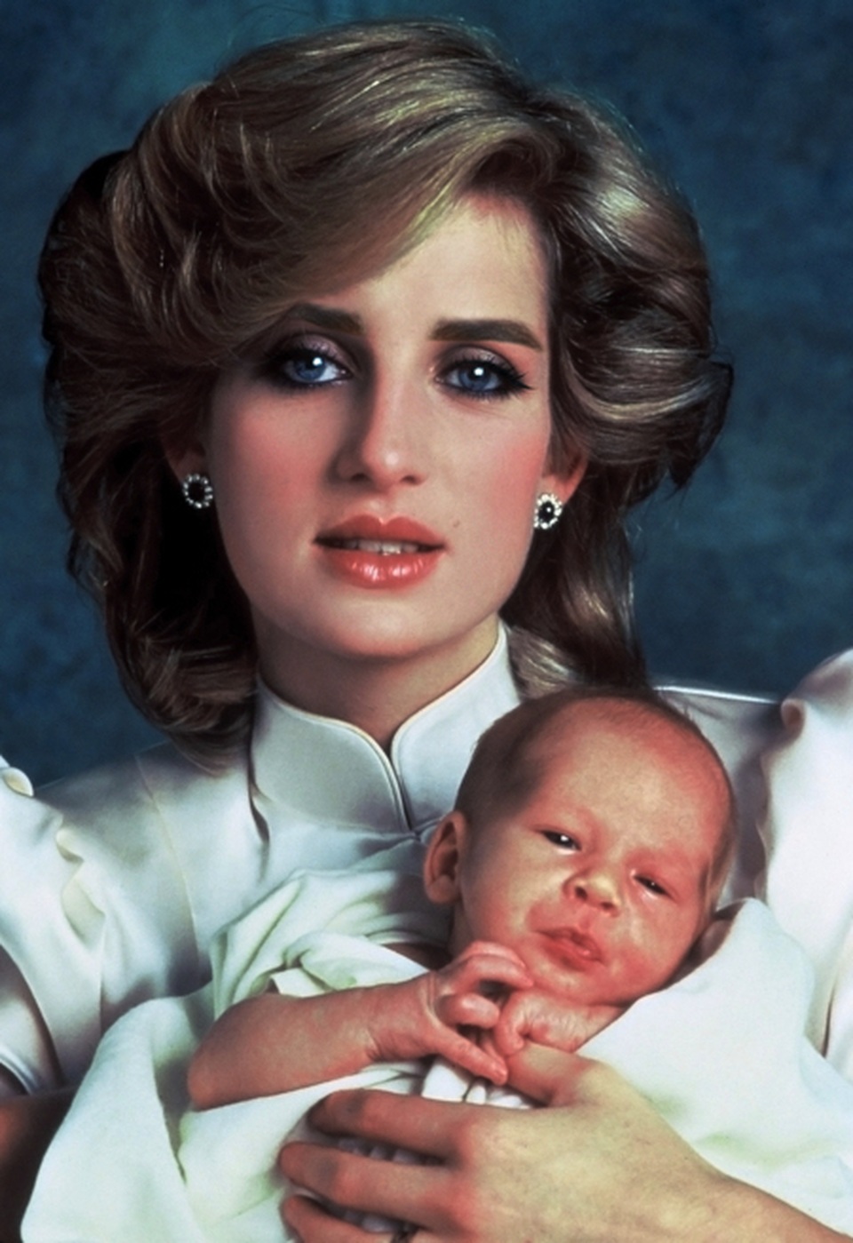 Khi các biểu tượng nhan sắc của thế kỷ 20 “xuyên không” về hiện tại - 8 Khi các biểu tượng nhan sắc của thế kỷ 20 “xuyên không” về hiện tại - 8