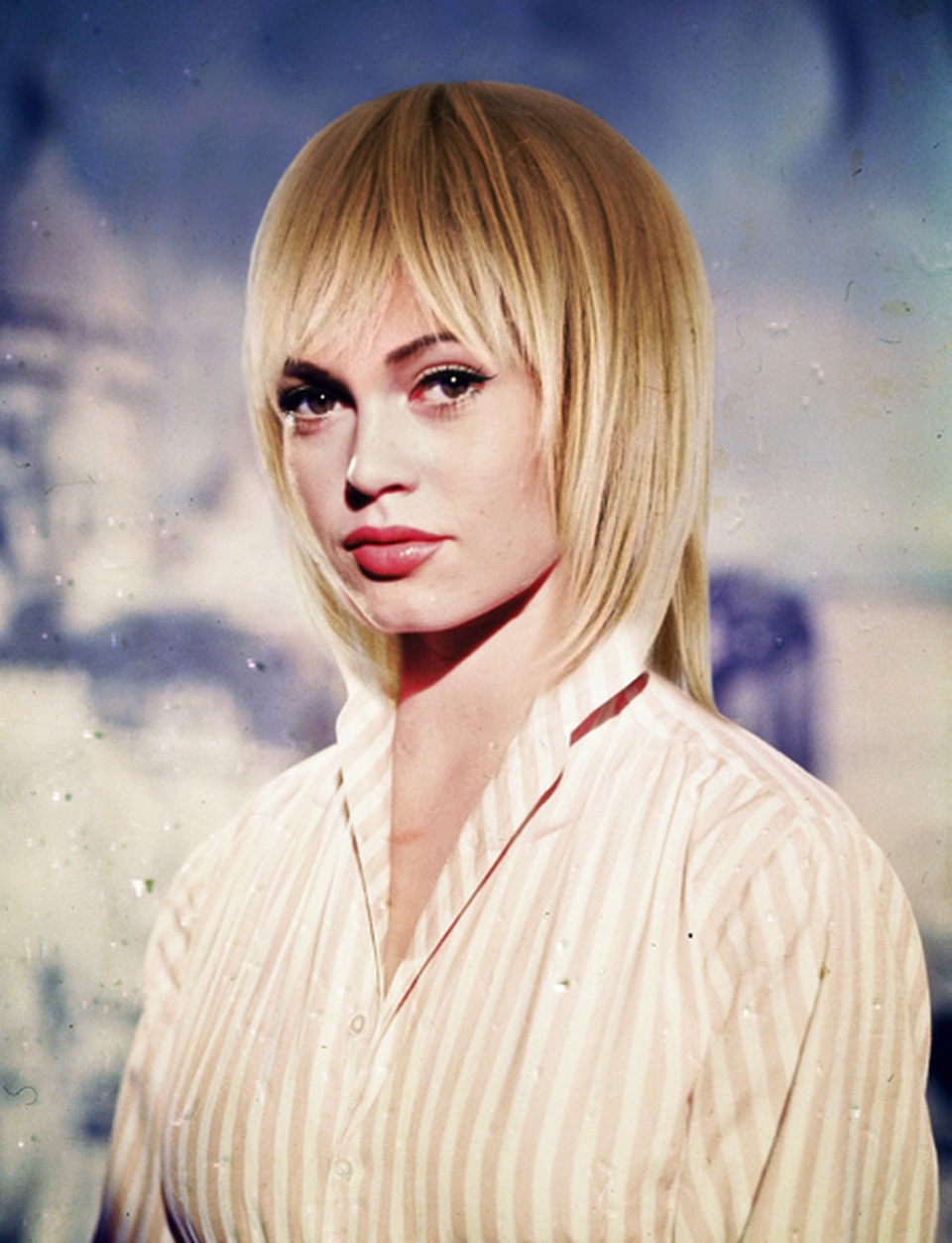 Khi các biểu tượng nhan sắc của thế kỷ 20 “xuyên không” về hiện tại - 18 Khi các biểu tượng nhan sắc của thế kỷ 20 “xuyên không” về hiện tại - 18