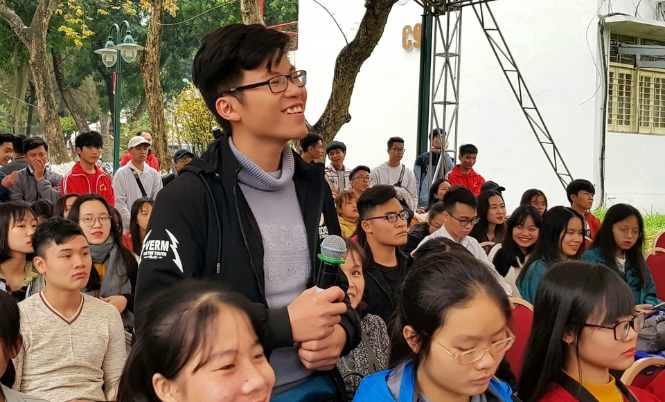 Ngày hội tuyển sinh 2019: Thí sinh dồn dập hỏi về ngành kinh tế và du lịch - 1 Ngày hội tuyển sinh 2019: Thí sinh dồn dập hỏi về ngành kinh tế và du lịch - 1