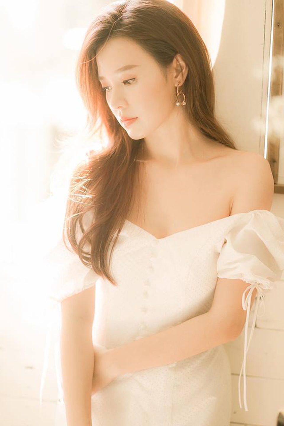 Tuổi 30, hot girl Midu ngày càng gợi cảm và táo bạo - 4 Tuổi 30, hot girl Midu ngày càng gợi cảm và táo bạo - 4