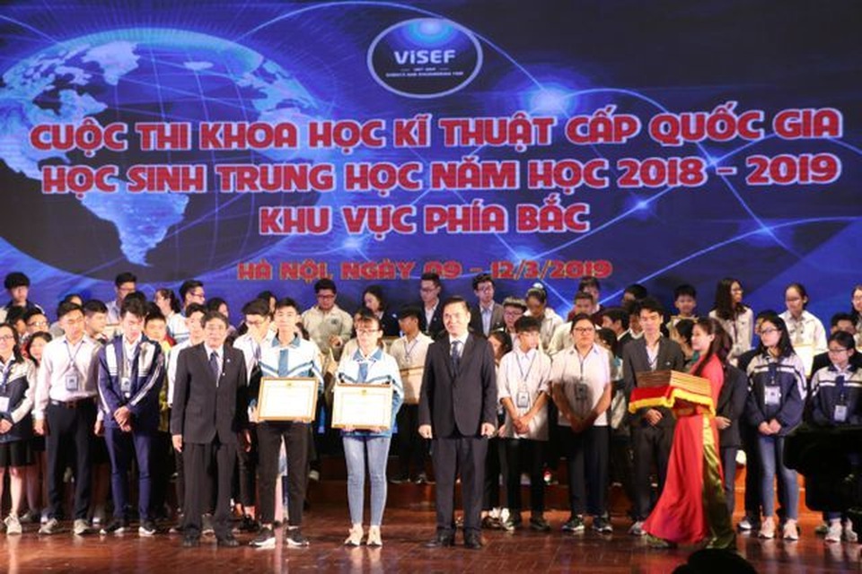 Phụ huynh “tố” một số đề tài đoạt giải nhất cuộc thi Khoa học kỹ thuật quốc gia có vấn đề! - 1 Phụ huynh “tố” một số đề tài đoạt giải nhất cuộc thi Khoa học kỹ thuật quốc gia có vấn đề! - 1