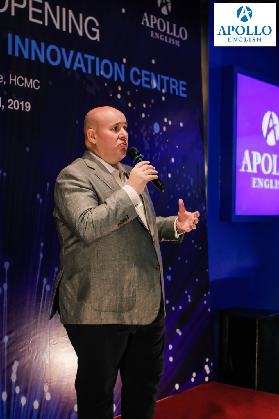 Ấn tượng lễ ra mắt trung tâm ứng dụng sáng tạo Apollo English - 4