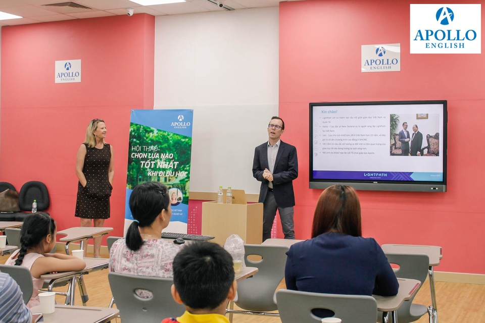Ấn tượng lễ ra mắt trung tâm ứng dụng sáng tạo Apollo English - 5