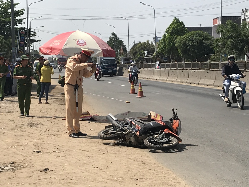 Xe chở dăm - Hung thần gây tai nạn chết người! - 1