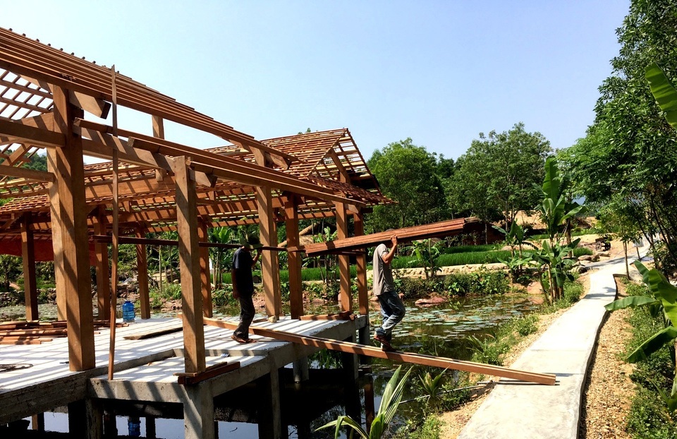 Tháo dỡ khu du lịch trái phép trong rừng phòng hộ Tháo dỡ khu du lịch trái phép trong rừng phòng hộ