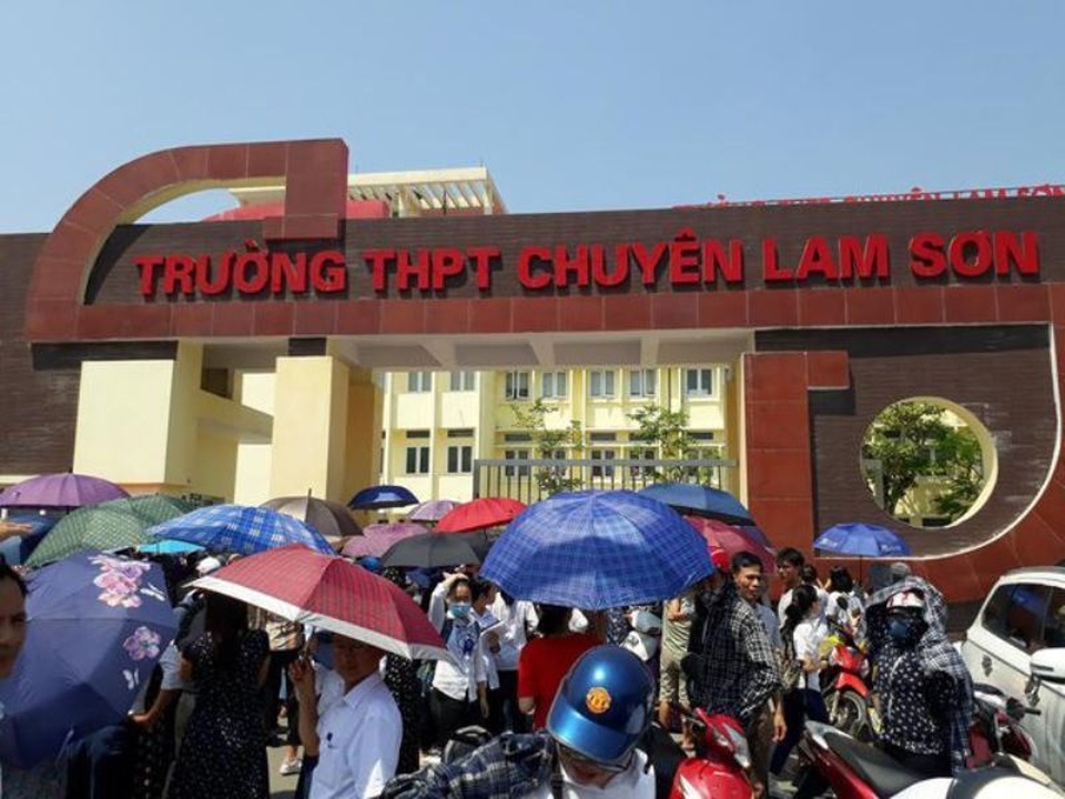 Hàng loạt sai phạm được chỉ ra tại trường THPT Chuyên Lam Sơn - 1 Hàng loạt sai phạm được chỉ ra tại trường THPT Chuyên Lam Sơn - 1