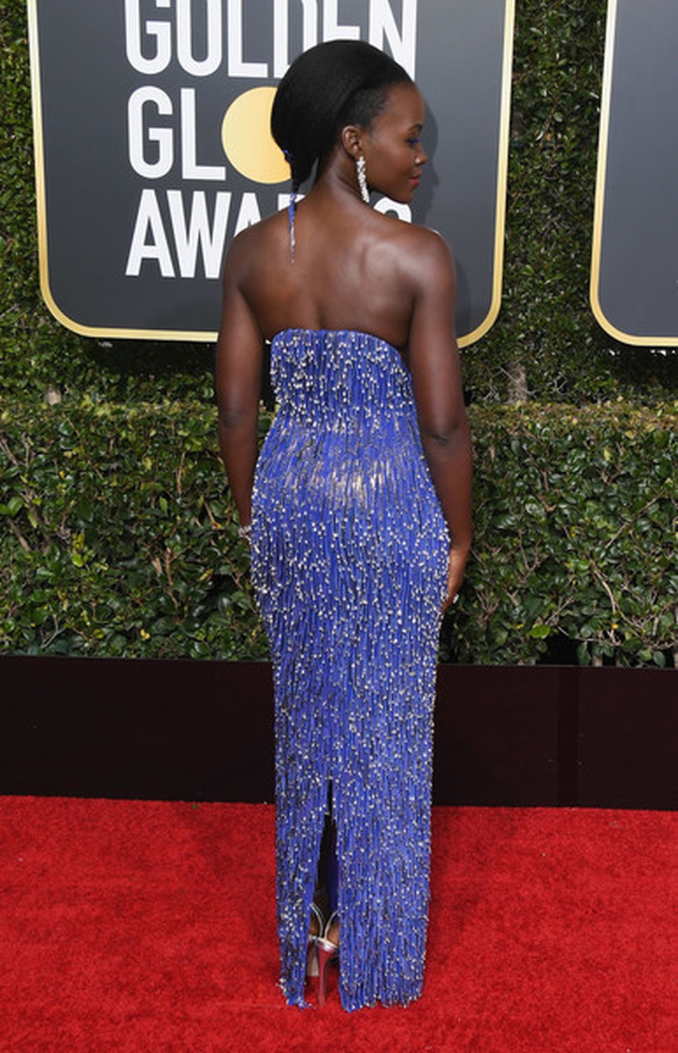 Những bộ cánh sắc màu của Lupita Nyongo - 6