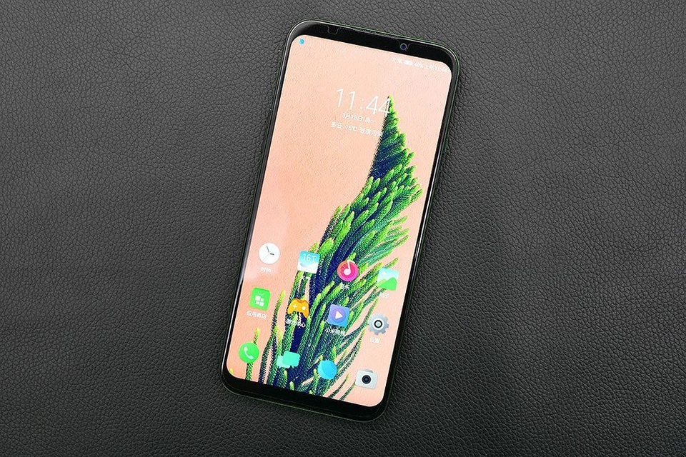 Xiaomi ra smartphone chơi game Black Shark 2 với màn hình cảm ứng lực - 3 Xiaomi ra smartphone chơi game Black Shark 2 với màn hình cảm ứng lực - 3