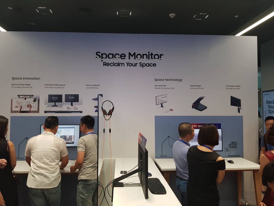 Samsung ra mắt màn hình Space tiết kiệm không gian, giá từ 15 triệu đồng - 1 Samsung ra mắt màn hình Space tiết kiệm không gian, giá từ 15 triệu đồng - 1
