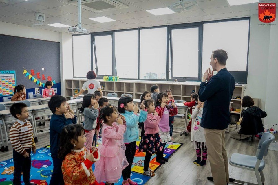 Hào hứng trải nghiệm “lớp học hạnh phúc” tại Trường Tiểu học Sunshine Maple Bear - 3 Hào hứng trải nghiệm “lớp học hạnh phúc” tại Trường Tiểu học Sunshine Maple Bear - 3