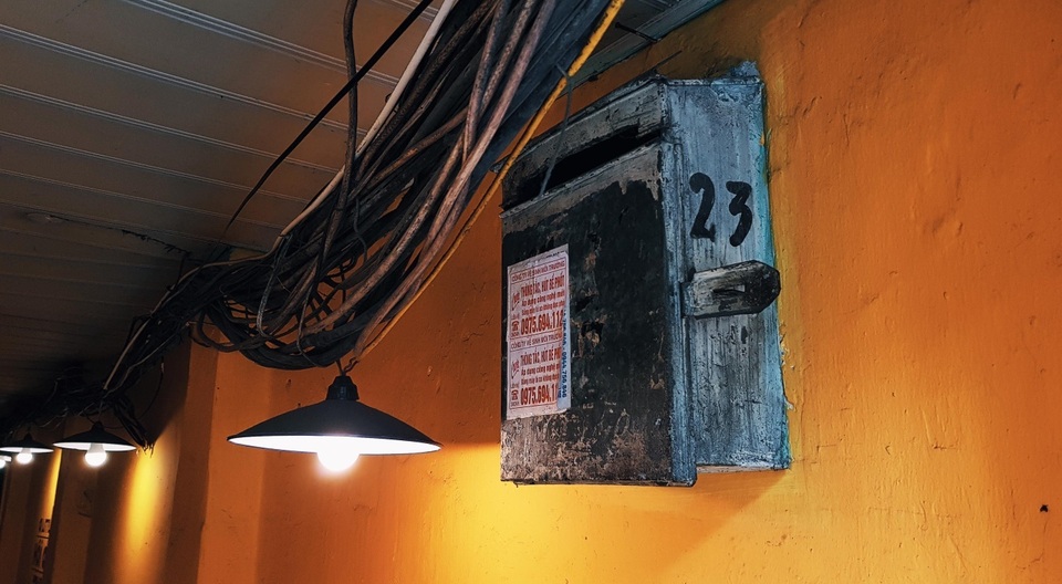 Ngõ siêu hẹp, sâu hun hút ở khu phố cổ Hà Nội - 7